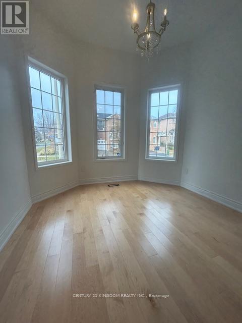 Photo - 1 Seton Park Rd