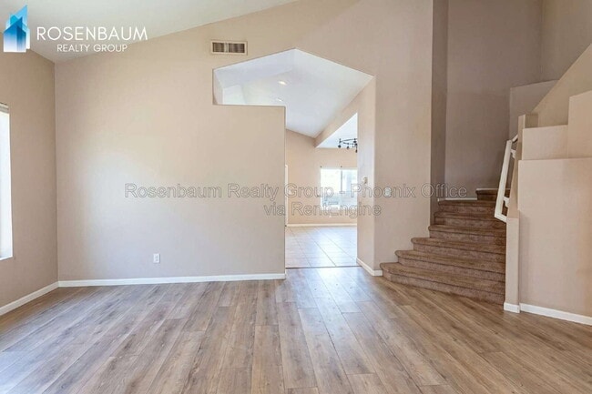 Photo - 2206 S 105th Dr