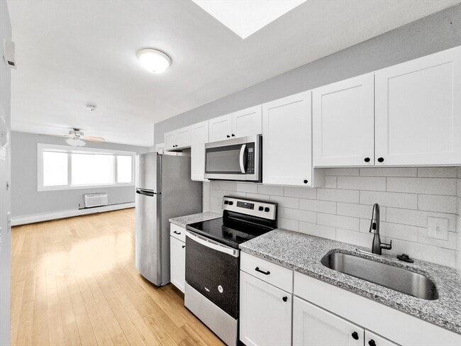 Photo - 39 Willow St Unit 2