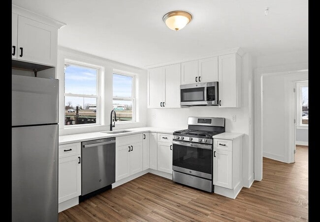 Building Photo - 2 Redfield St Unit 3