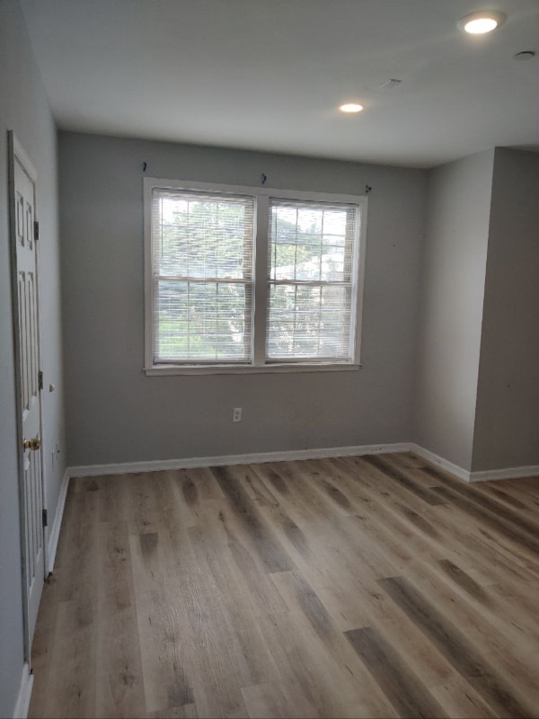Building Photo - 1621 W Oxford St Rental