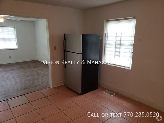 Building Photo - 1070 Ollie Cir NW Unit 1070 Ollie Cir A Rental