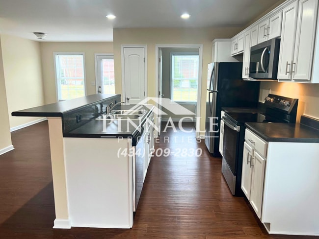 Photo - 749 Old Graves Mill Rd