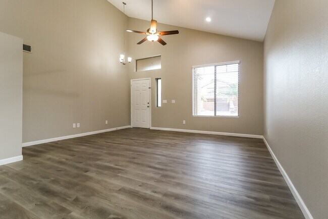 Photo - 15911 W Tasha Dr