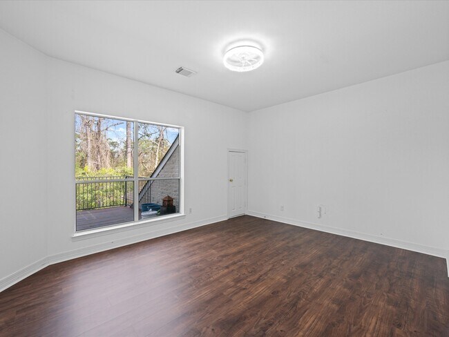 Photo - 15318 Beecham Dr