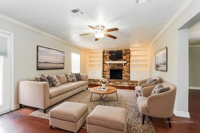 Photo - 10122 Woodhollow Dr