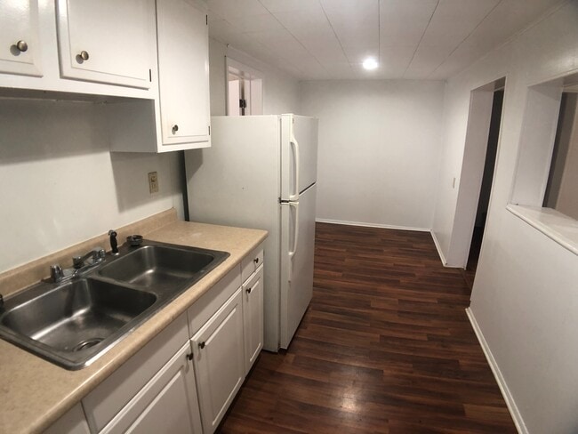 Photo - 250 Park Ave Apartment Unit 1