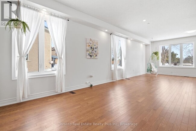 Photo - 43 Erintol Way