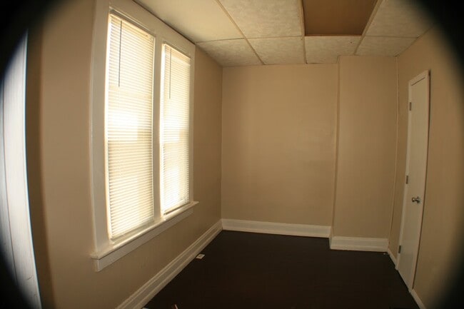 Photo - 275 N Hague Ave
