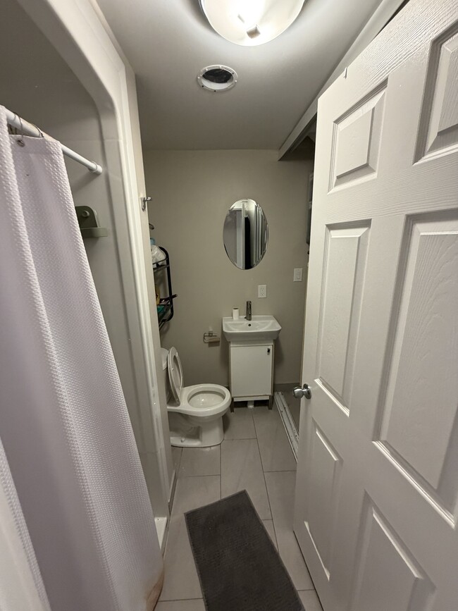 Photo - 59 Concord St N