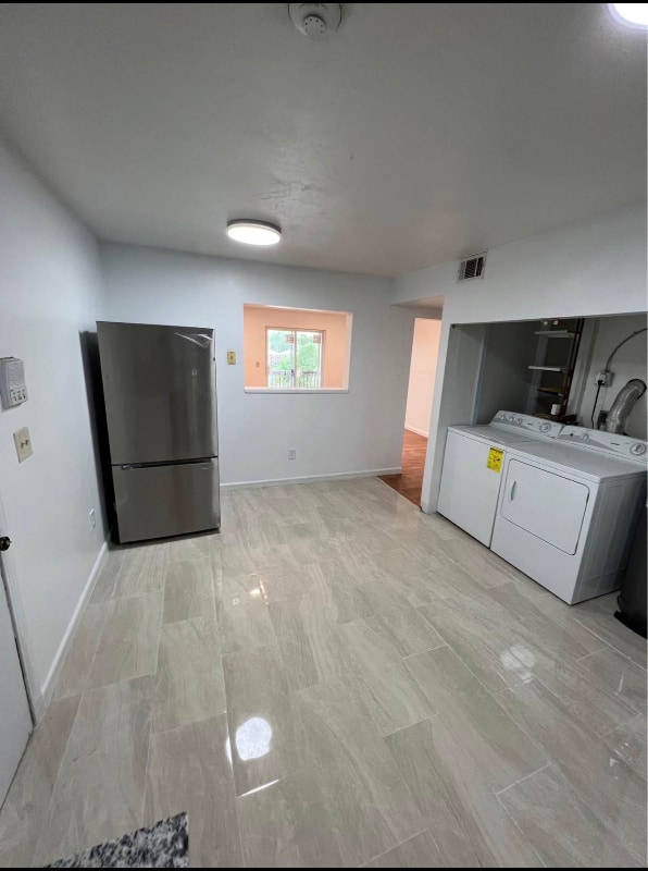 Photo - 4 Park Ave Pl Unidad 14