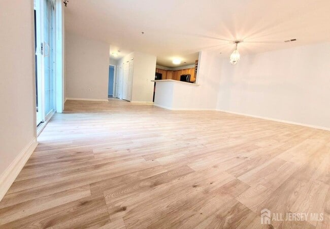 Photo - 113 Lionheart Ln