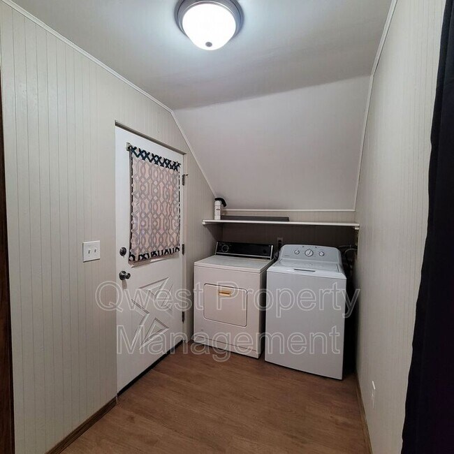 Photo - 1401 Valley Ave NW Unit #2