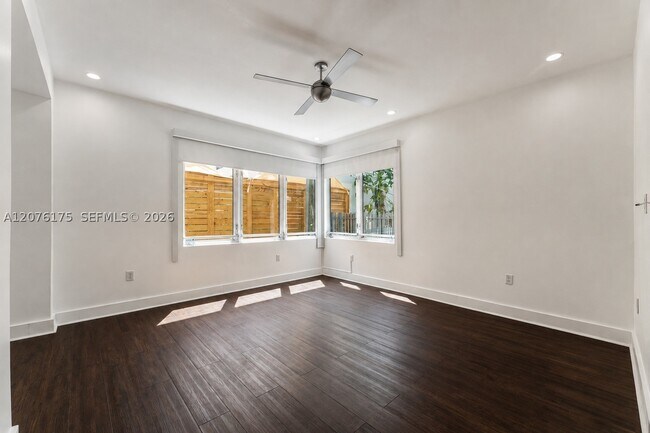 Photo - 1360 Washington Ave Unit 107