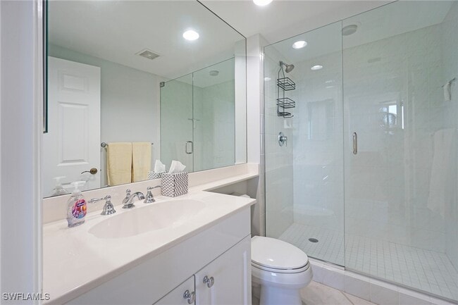 Building Photo - 7225 Pelican Bay Blvd Unit 502 Rental