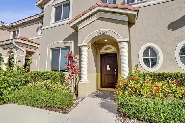 Photo - 2430 SE 10th St