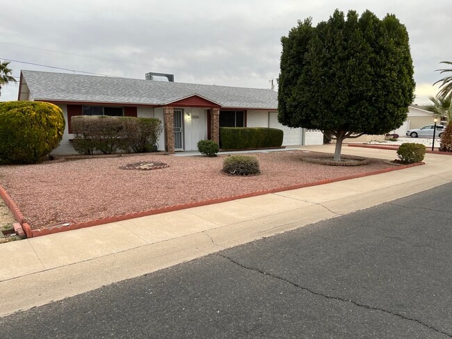 Photo - 10946 W Canterbury Dr