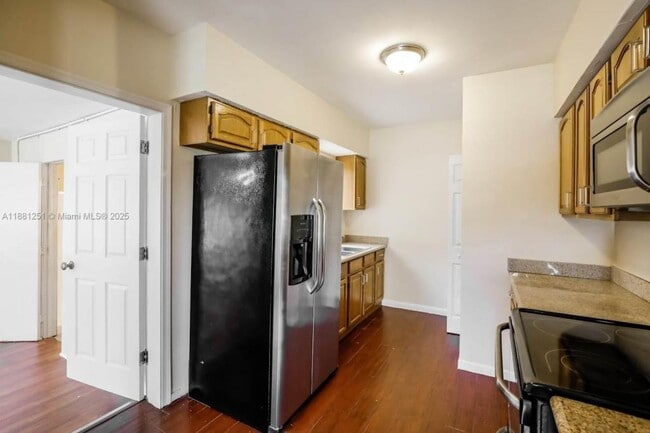 Photo - 1815 NE 178th St