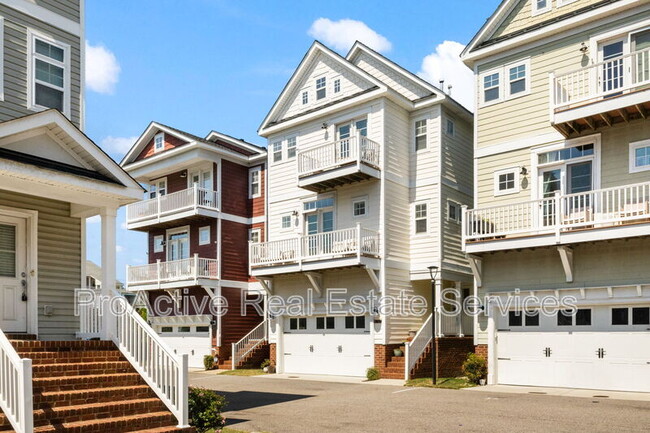 Building Photo - 9518 3rd Bay St Unit 102 Rental