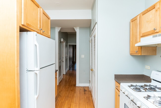 Photo - 907 W Addison St Unidad 2F