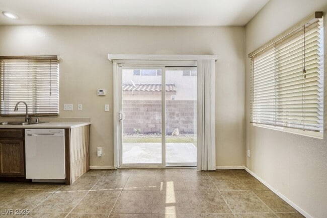 Photo - 10230 Lupine Meadow Dr