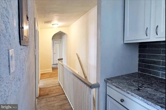 Photo - 5443 Gainor Rd