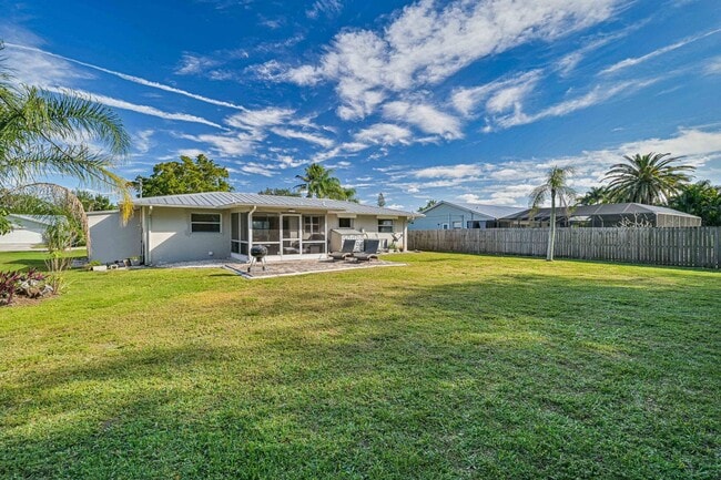 Photo - ** Charming Villa in Bonita Springs ~ Completely Renovated ~ Furnished ~ 1 Car Garage **