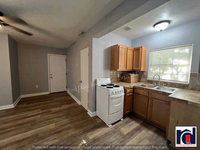 Photo - 2903 E Michigan St Unit B
