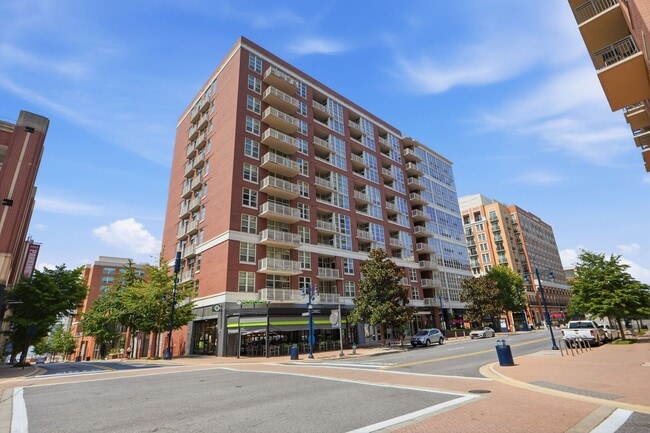 Photo - 157 Fleet St Unidad 513