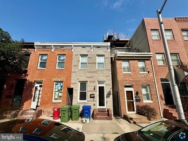 Building Photo - 1356 Towson St Rental