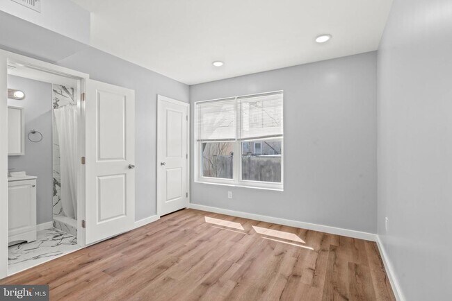 Photo - 1840 N Bouvier St