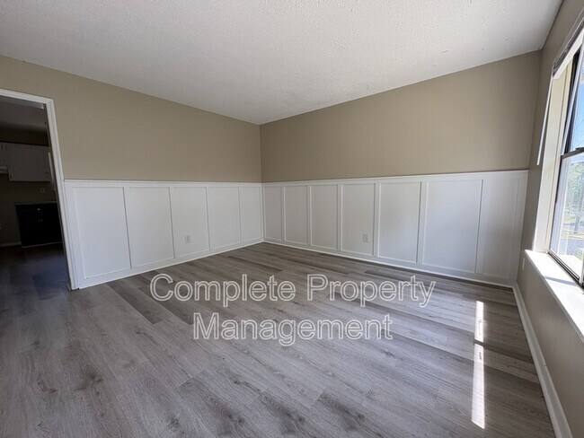 Photo - 1920 15th Way SW