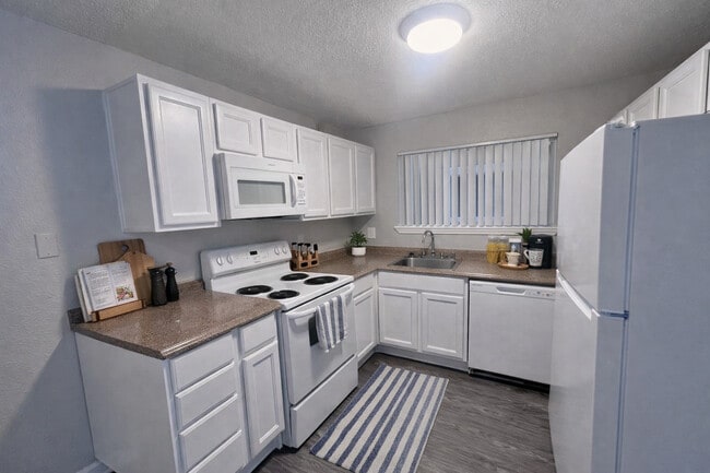 Photo - La Loma Terrace