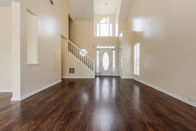 Photo - 1091 Wynnbrook Ln