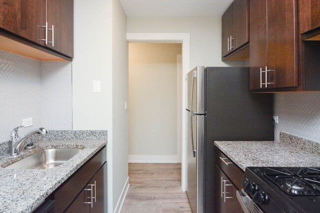 Photo - 447 W Surf St Unit 312