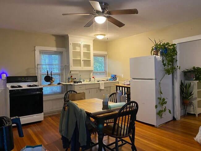 Photo - 24 Concord St Unidad 5