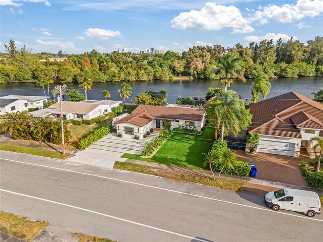 Photo - 209 N 31st Ave