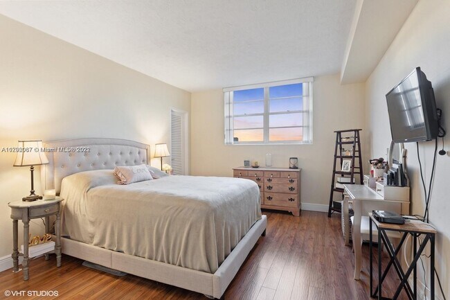 Photo - 3000 S Ocean Dr Unidad 1216