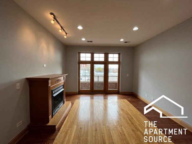 Photo - 1918 W Cermak Rd Unit 3