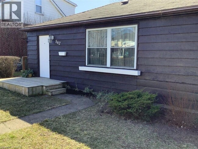 Photo - 562 Beach Blvd