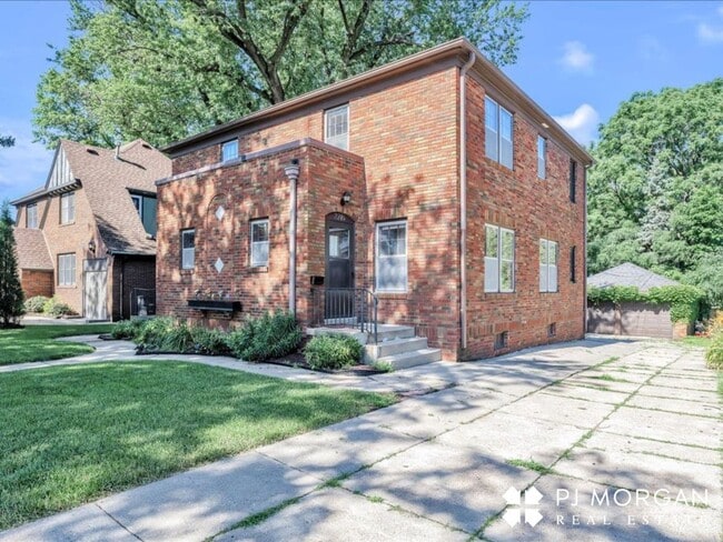 Photo - 2 bedroom duplex for rent in Midtown!