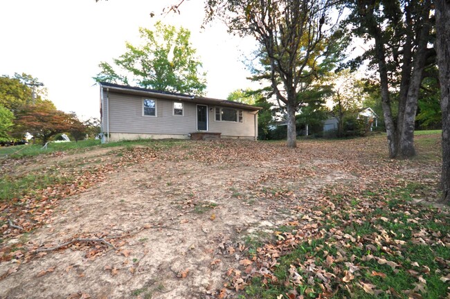 House in Benton City Limits - House in Benton City Limits