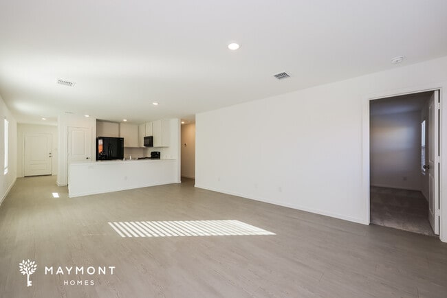 Photo - 3020 Burmese St