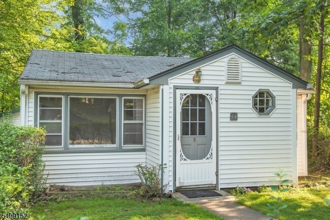 Building Photo - 47 Eugene Rd