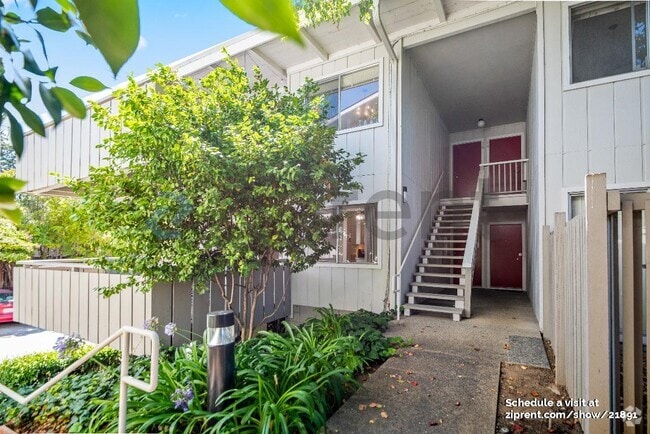 Building Photo - 255 S Rengstorff Ave Rental