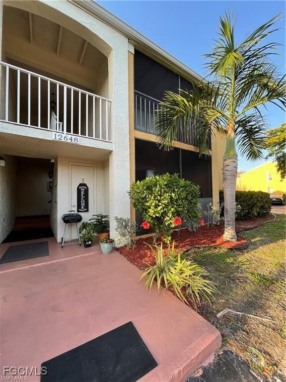 Building Photo - 12648 Kenwood Ln Unit B