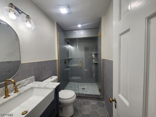 Photo - 135 Main St Unit A