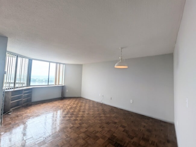 Photo - 1240 Harmon Cove Tower Condo Unit 1240