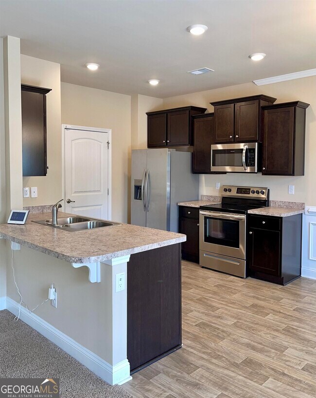 2651 Lovejoy Crossing Ln