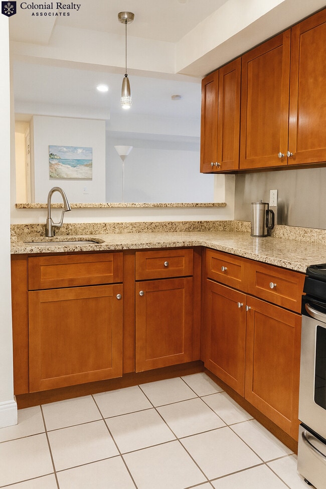 Photo - 10 Strathmore Rd Unidad B1 Rental